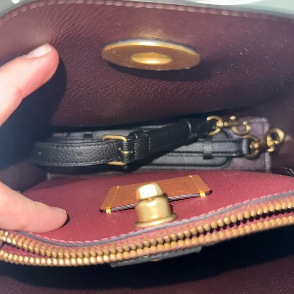 COACH C3916 Willow Bucket Bag Black Polished Pebble Leather Crossbody Shoulder - Picture 7 of 8